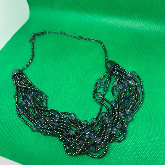Beaded necklace - Picture 3 of 4